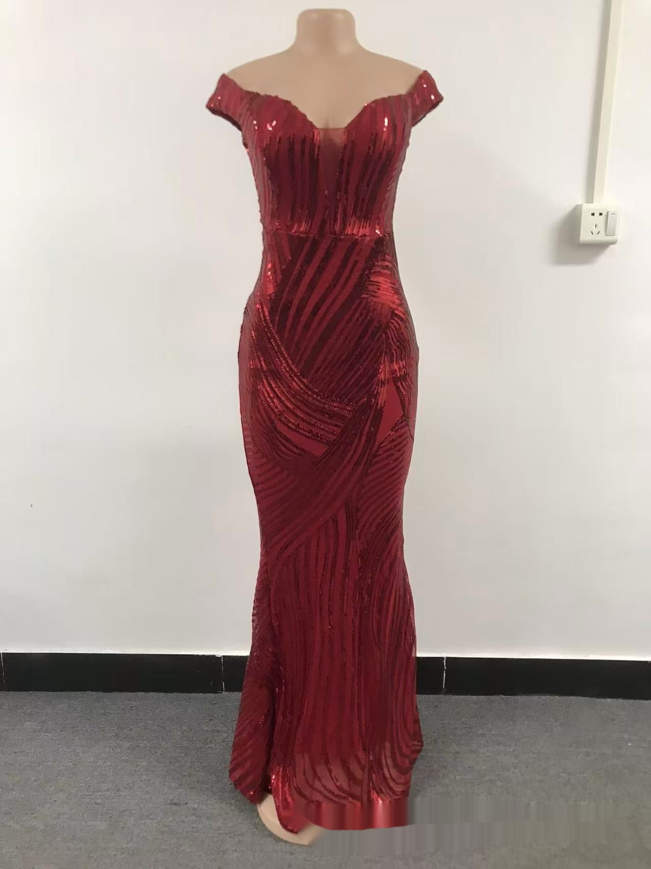 Women's Fashion Off-shoulder Mesh Slim Fit Dress